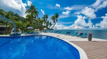 Hotel Coco De Mer & Black Parrot Suites