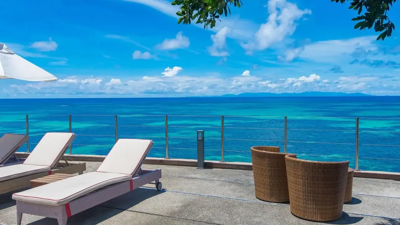 Hotel Coco De Mer & Black Parrot Suites