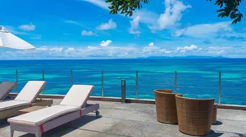 Hotel Coco De Mer & Black Parrot Suites