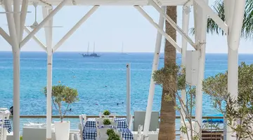 Hotel Constantinos The Great
