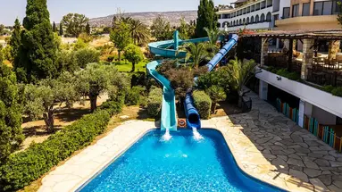 Hotel Coral Beach & Resort