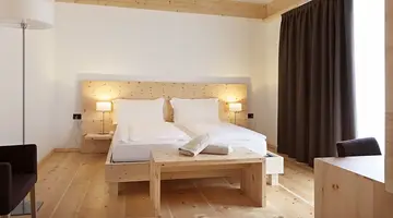 Hotel Corona Dolomites