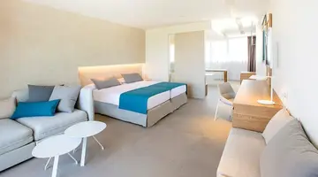 HOTEL COSMOPOLITAN