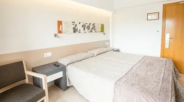 HOTEL COSMOPOLITAN