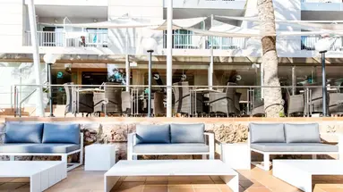 HOTEL COSMOPOLITAN