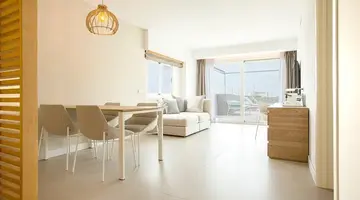 HOTEL COSMOPOLITAN