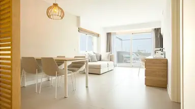HOTEL COSMOPOLITAN
