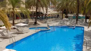 HOTEL COSMOPOLITAN