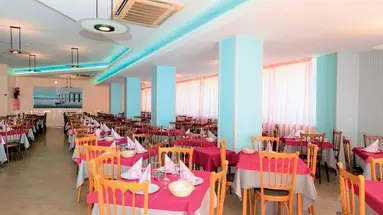 Hotel Cosmos