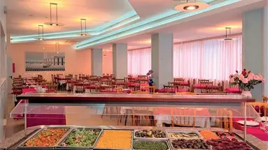 Hotel Cosmos