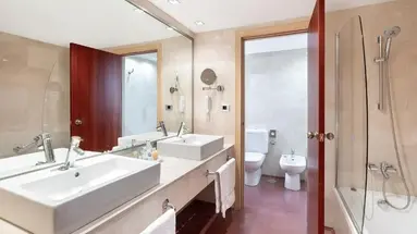 Hotel Cristina by Tigotan