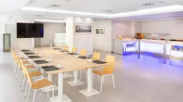 Hotel Cristina by Tigotan