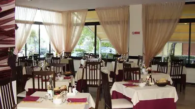 Hotel Crosal ***