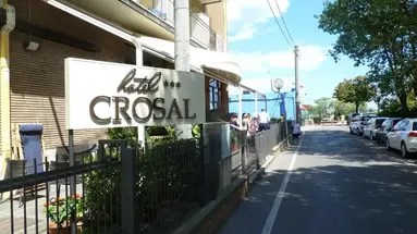 Hotel Crosal ***