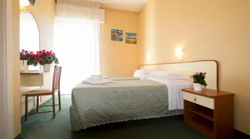 Hotel Crosal ***