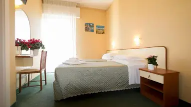 Hotel Crosal ***
