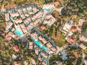 Hotel Crystal Waters