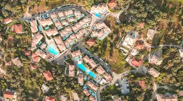 Hotel Crystal Waters