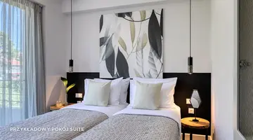 Hotel Crystal Waters