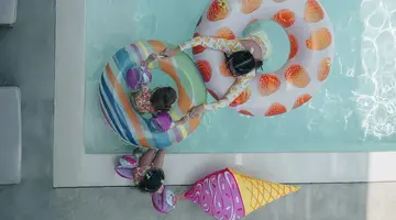 Hotel Crystal Waters