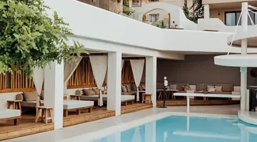 Hotel Crystal Waters