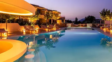 Hotel Crystal Waters