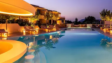 Hotel Crystal Waters