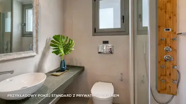 Hotel Crystal Waters