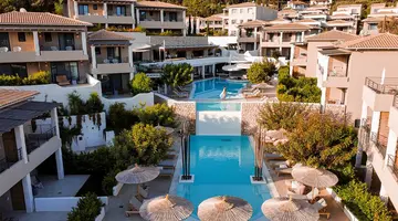 Hotel Crystal Waters