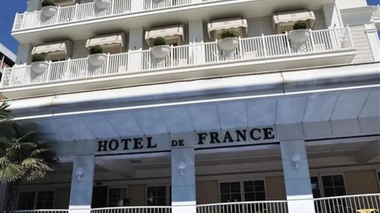 Hotel De France
