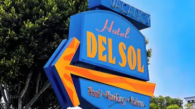 Hotel del Sol