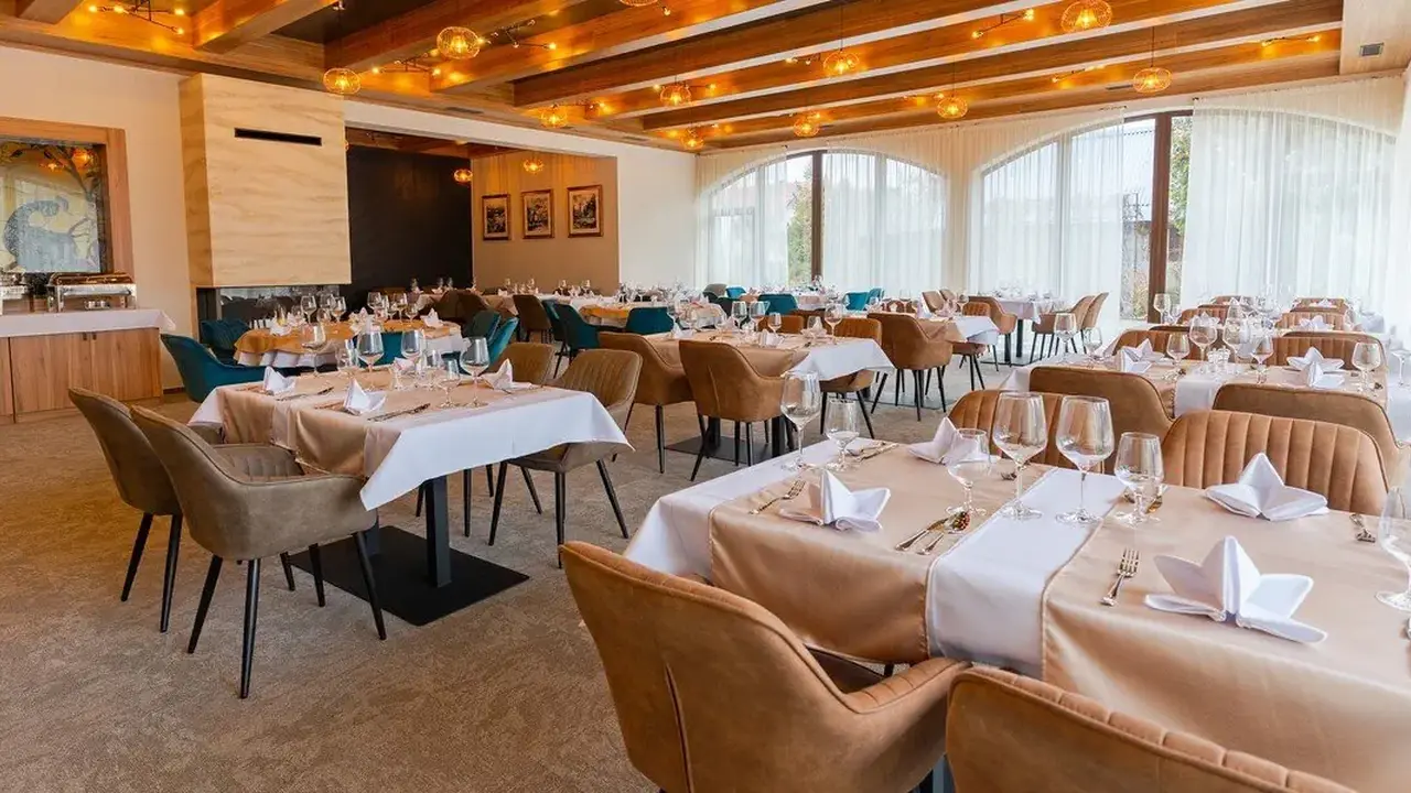 Hotel Demanova