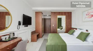 HOTEL DIPLOMAT