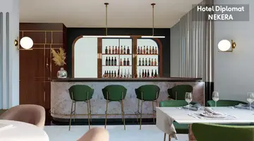 HOTEL DIPLOMAT