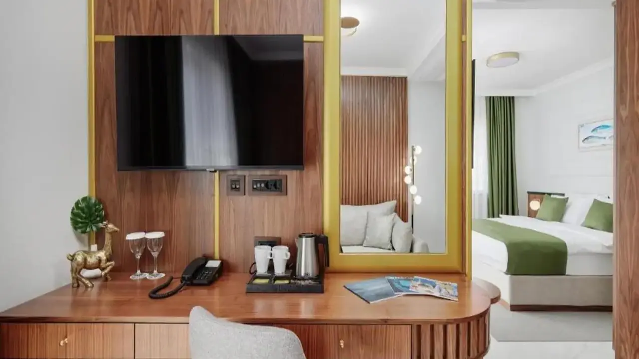 Hotel Diplomat