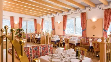 Hotel Dolomiti***