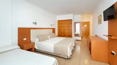 Hotel Don Manolito