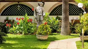 Hotel Don Manolito