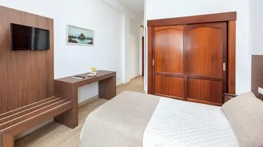 Hotel Don Manolito