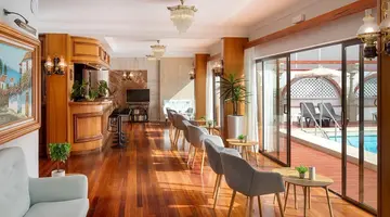 Hotel Don Manolito