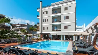 Hotel Don Manolito