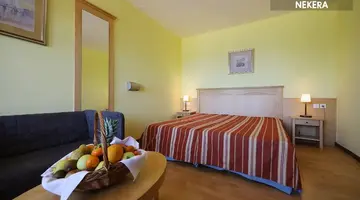 HOTEL DONAT