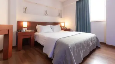 HOTEL DORIAN INN