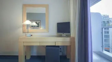 HOTEL DORIAN INN