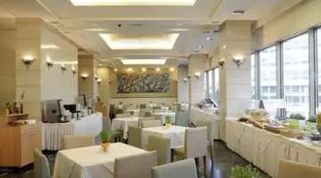 HOTEL DORIAN INN