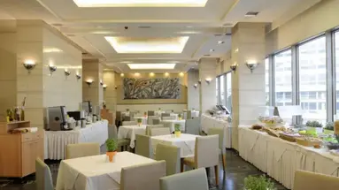 HOTEL DORIAN INN