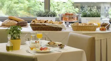 HOTEL DORIAN INN