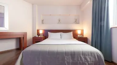 HOTEL DORIAN INN