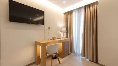 HOTEL DORIAN INN