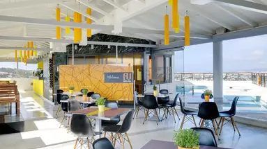 HOTEL DORIAN INN